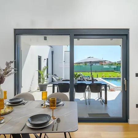 فيلة Seafront Splendor - High-End Villa Retreat In Durres